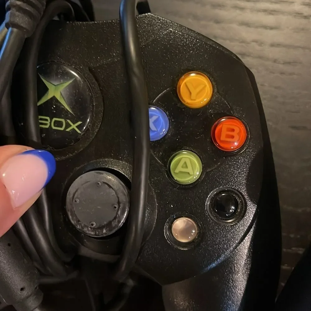 Black original Xbox controllers wired 2